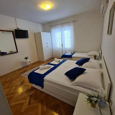 Olga 2 Makarska