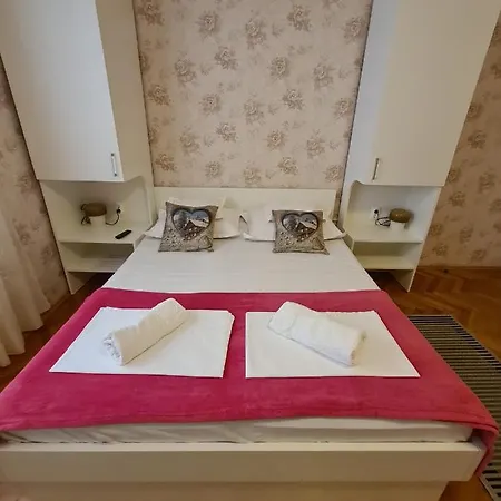 Olga 2 Makarska