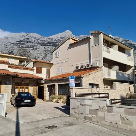 Olga 2 Makarska