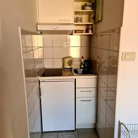 Olga 2 Apartment Makarska