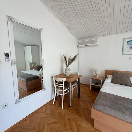 Olga 2 Apartamento Makarska
