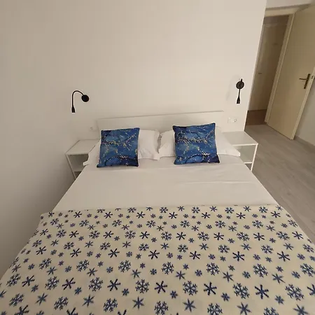 Olga 2 Apartment *