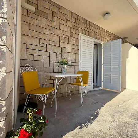 Apartamento Olga 2 *