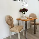 Olga 2 * Makarska