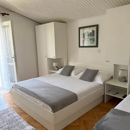 Olga 2 Apartman Makarska