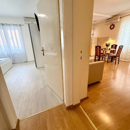 Apartman Olga 2 *