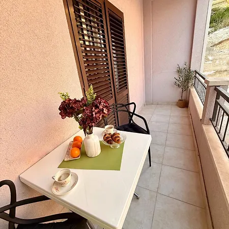 Appartement Olga 2 Makarska