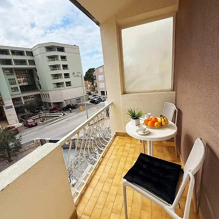 Appartement Olga 2 *
