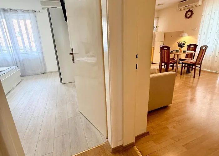 Апартаменти Olga 2 *