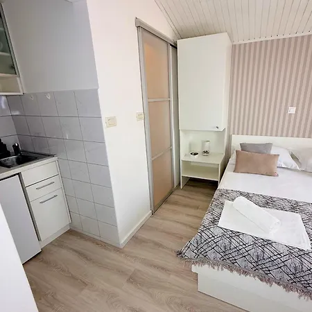 Olga 2 Apartment