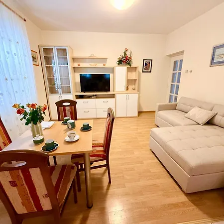 Olga 2 Makarska