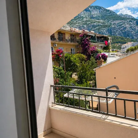 Appartement Olga 2 Makarska